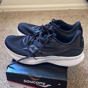 Saucony Ride SIZE: 11